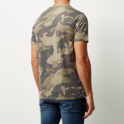 Dark green camouflage t-shirt